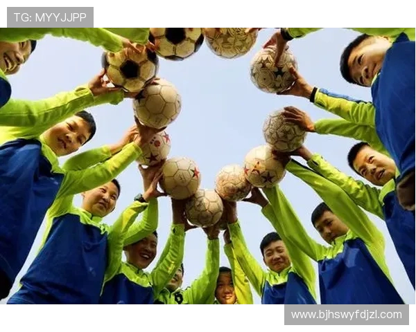 巴楚少年追逐绿茵梦想 乡村足球点燃未来希望