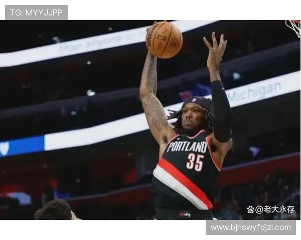 格兰特突破吸引防守巧妙分球 罗威跟进完成震撼双手暴扣